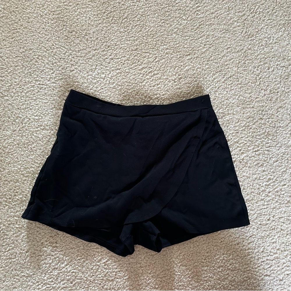 Women’s Black Charlotte Russe Skort, Size: M